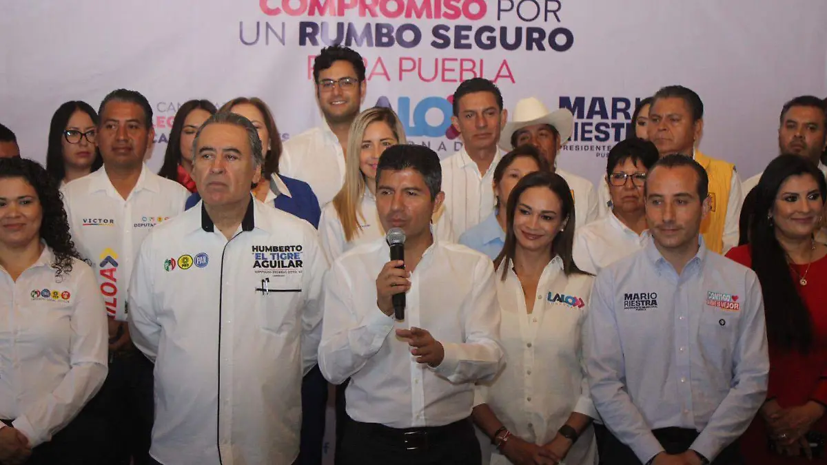 El candidato a la gubernatura de la alianza electoral Mejor Rumbo para Puebla, Eduardo Rivera Pérez